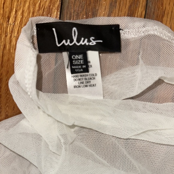 Lulu’s Zerona White Mesh Sarong - Picture 7 of 7